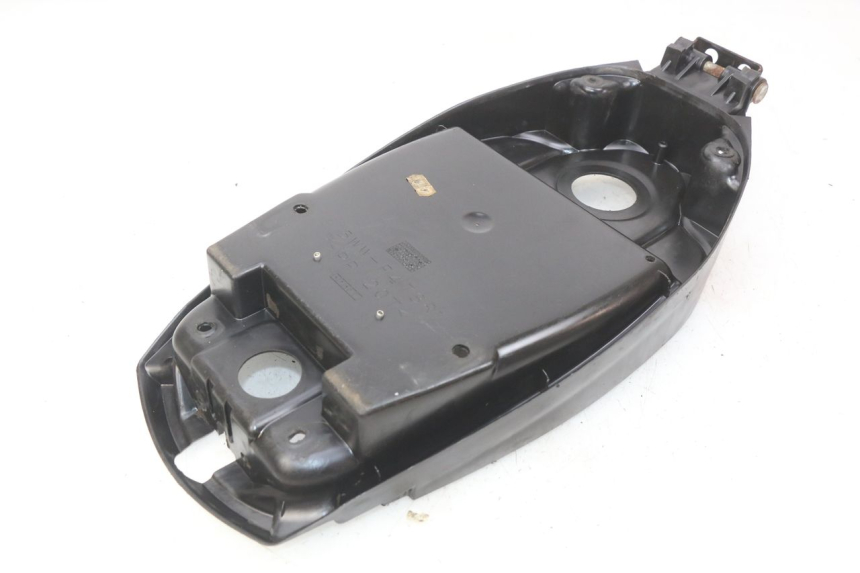 photo de BAÚ DE SELIM YAMAHA BW'S NAKED 50 (2008 - 2019) - Zoom do estado de desgaste