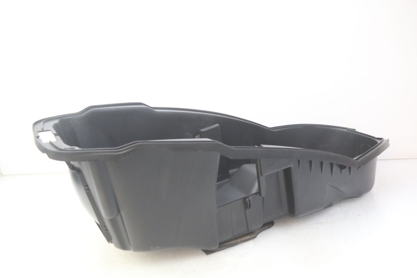 photo de BAÚ DE SELIM PEUGEOT CITYSTAR 125 (2011 - 2017) - Pontos de fixação