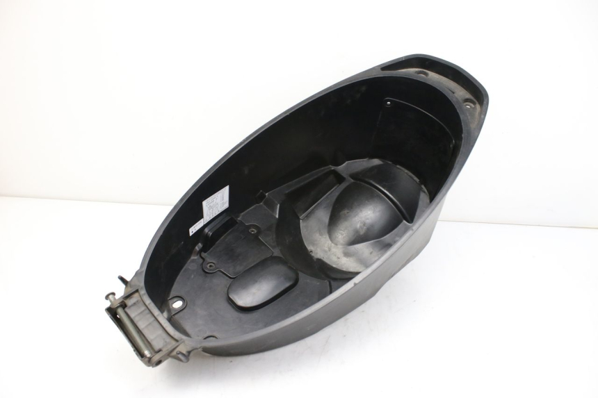 photo de BAÚ DE SELIM YAMAHA CYGNUS X INJECTION 125 (2007 - 2013) - Ampliação técnica