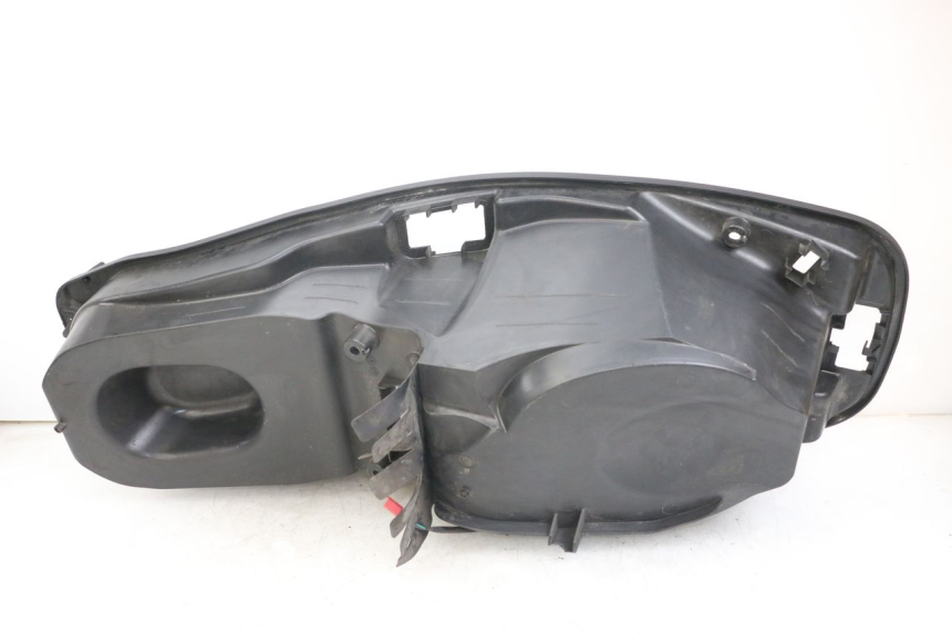 photo de BAÚ DE SELIM KYMCO DINK STREET 125 (2009 - 2014) - Zoom do estado de desgaste