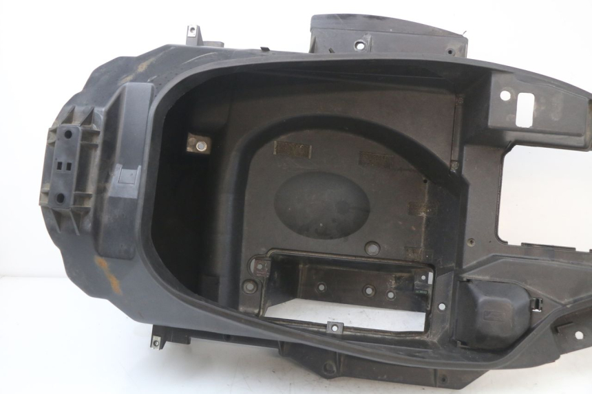 photo de BAÚ DE SELIM HONDA FES PANTHEON 2T 125 (1998 - 2002) - Detalhe da peça