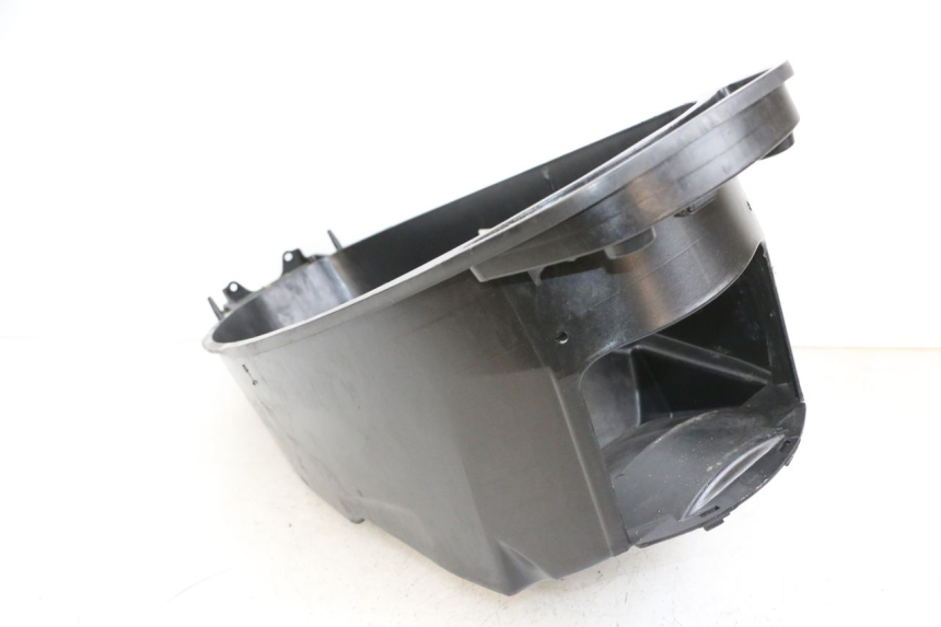 photo de BAÚ DE SELIM MBK FLAME X 125 (2007 - 2016) - Pontos de fixação