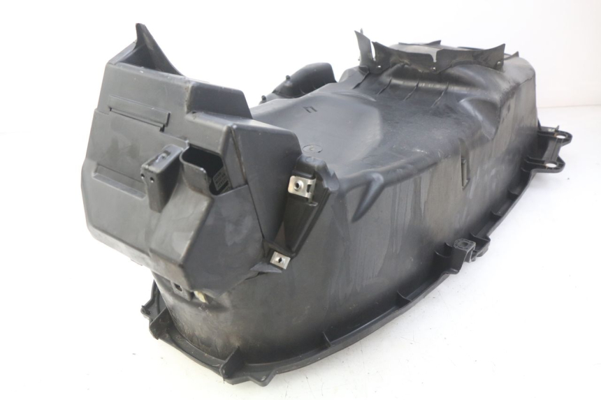 photo de BAÚ DE SELIM HONDA FORZA 125 (2015 - 2016) - Outro ângulo de visão