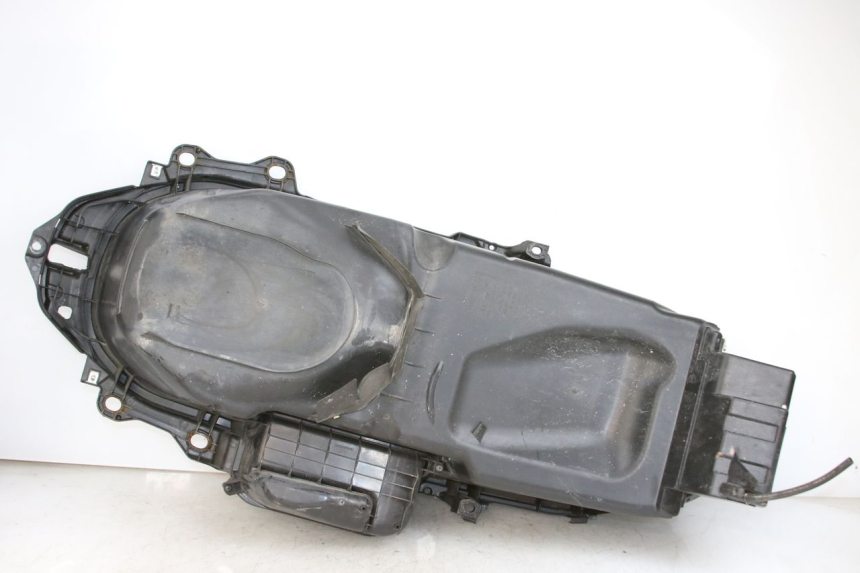 photo de BAÚ DE SELIM HONDA FORZA 125 (2015 - 2016) - Zoom do estado de desgaste