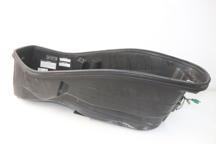 photo de BAÚ DE SELIM SYM GTS EFI ABS 125 (2012 - 2016) - Outro ângulo de visão