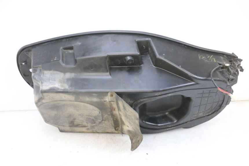 photo de BAÚ DE SELIM SYM GTS EVO 125 (2009 - 2013) - Ampliação técnica
