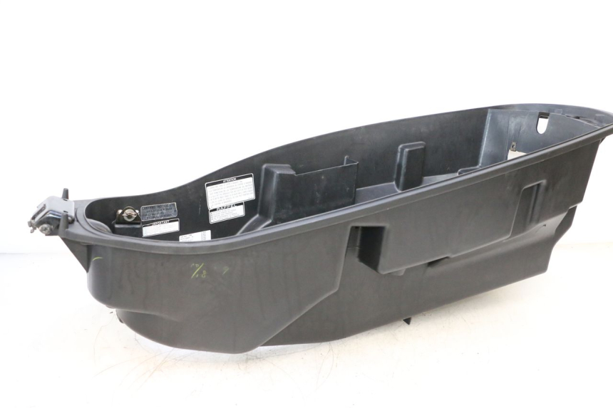 photo de BAÚ DE SELIM SYM GTS EVO 125 (2009 - 2013) - Ampliação técnica
