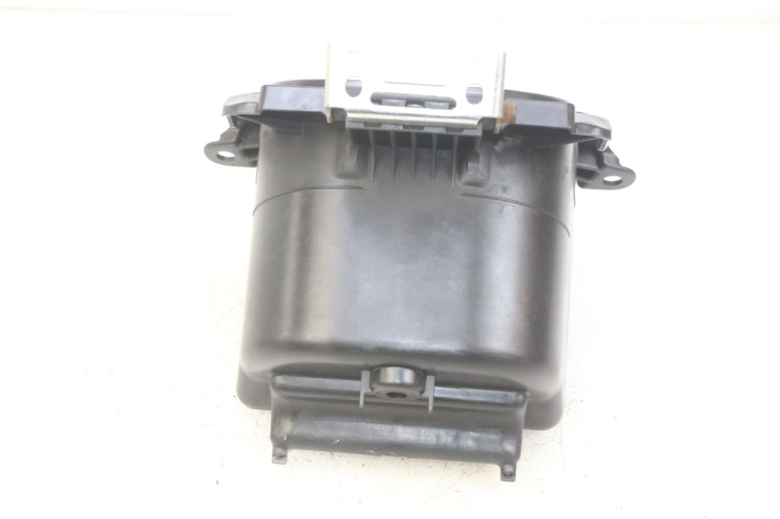 photo de BAÚ DE SELIM YAMAHA HW XENTER 125 (2011 - 2017) - Outro ângulo de visão