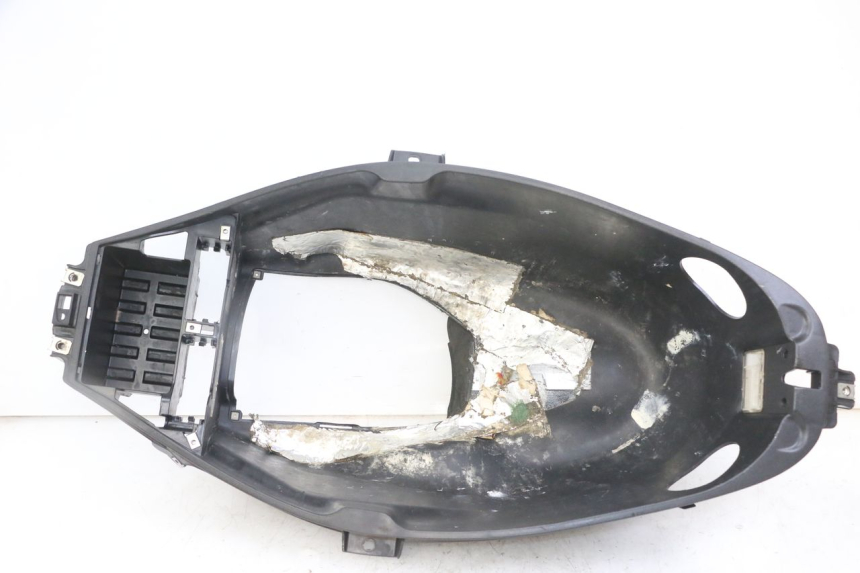 photo de BAÚ DE SELIM PIAGGIO IE MP3 YOURBAN 300 (2011 - 2016) - Vista principal