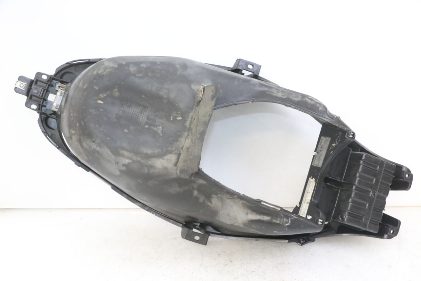 photo de BAÚ DE SELIM PIAGGIO IE MP3 YOURBAN 300 (2011 - 2016) - Pontos de fixação