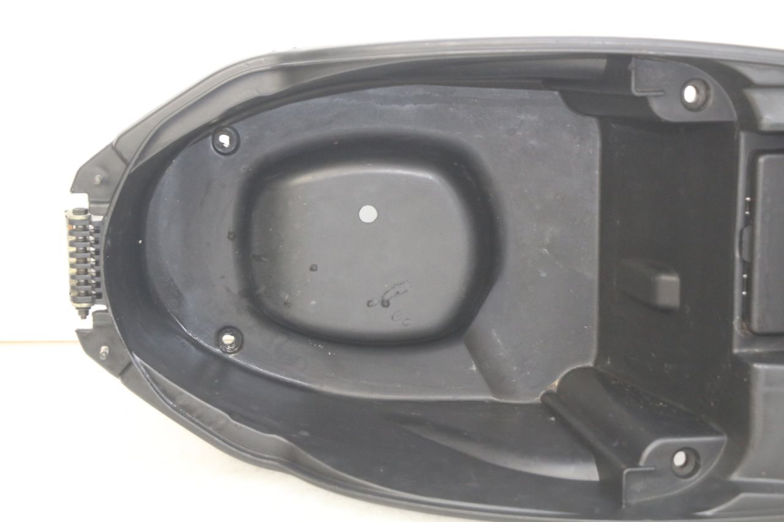 photo de BAÚ DE SELIM PEUGEOT KISBEE 4T 50 (2010 - 2017) - Ampliação técnica
