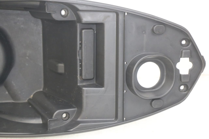 photo de BAÚ DE SELIM PEUGEOT KISBEE 4T 50 (2010 - 2017) - Vista geral