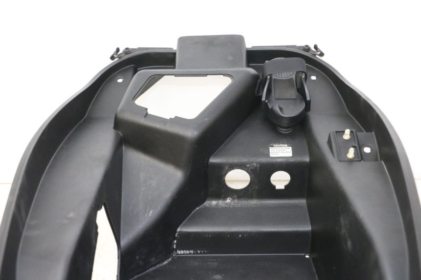 photo de BAÚ DE SELIM KYMCO XCITING 500 (2007 - 2010) - Outro ângulo de visão