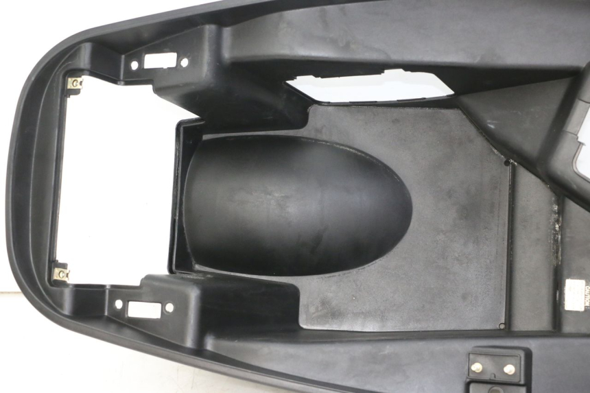 photo de BAÚ DE SELIM KYMCO XCITING 500 (2007 - 2010) - Pontos de fixação