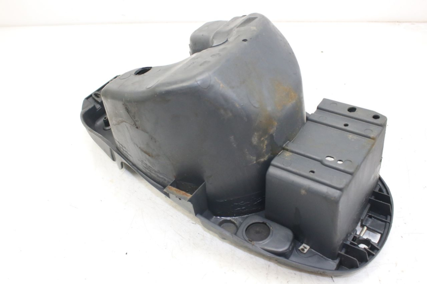 photo de BAÚ DE SELIM PIAGGIO LIBERTY 4T 50 (2004 - 2008) - Zoom do estado de desgaste