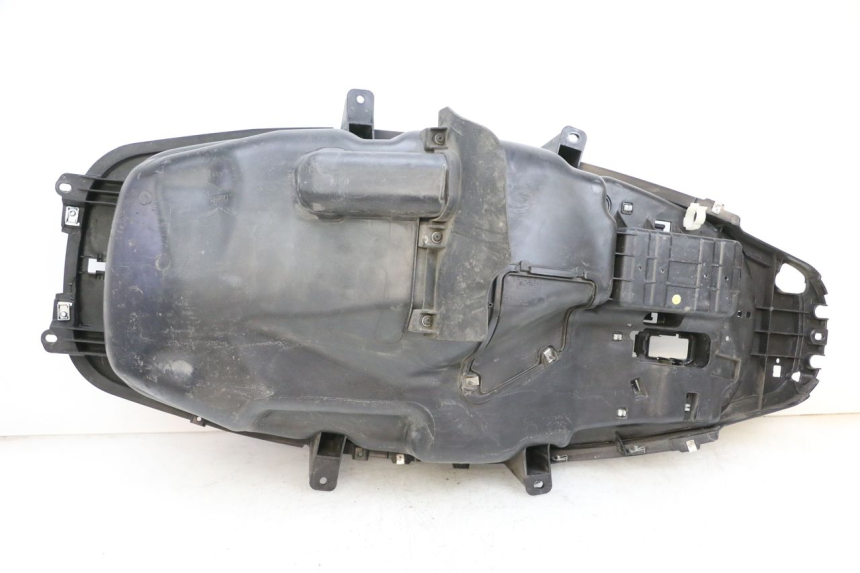 photo de BAÚ DE SELIM PIAGGIO MP3 HPE 350 (2018 - 2020) - Ampliação dos componentes