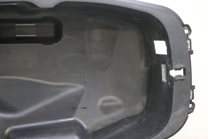 photo de BAÚ DE SELIM PIAGGIO MP3 HPE 350 (2018 - 2020) - Inspeção visual