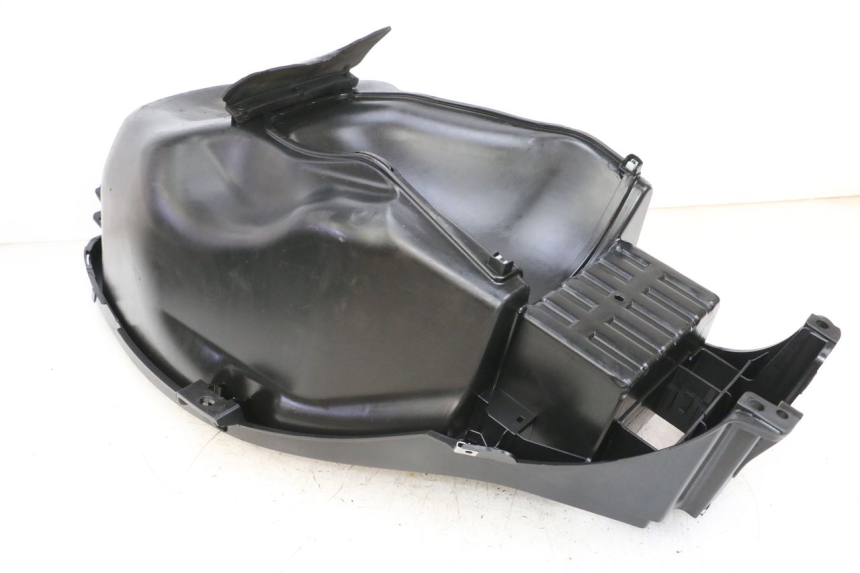 photo de BAÚ DE SELIM PIAGGIO MP3 HPE 300 (2019 - 2026) - Detalhe da peça