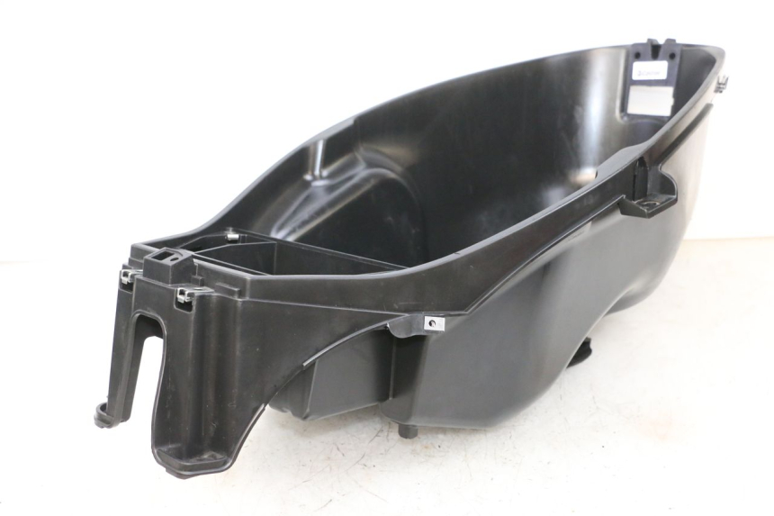 photo de BAÚ DE SELIM PIAGGIO MP3 HPE 300 (2019 - 2026) - Vista geral