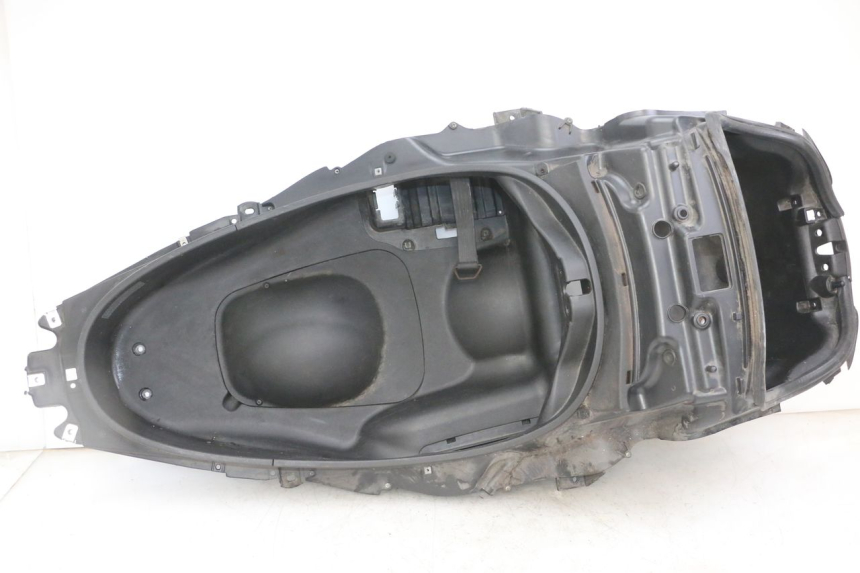 photo de BAÚ DE SELIM PIAGGIO MP3 LT 300 (2010 - 2016) - Vista principal