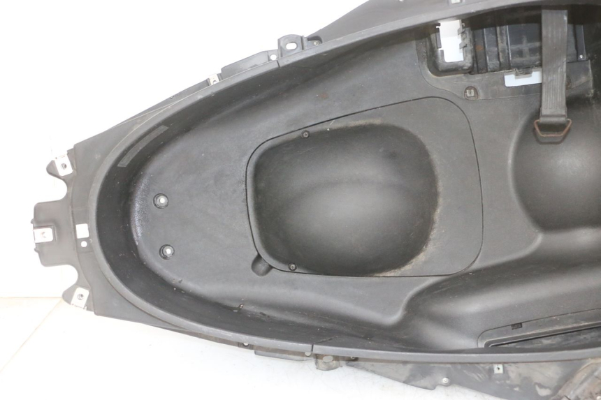 photo de BAÚ DE SELIM PIAGGIO MP3 LT 300 (2010 - 2016) - Vista do produto