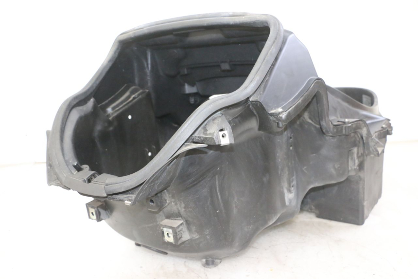 photo de BAÚ DE SELIM PIAGGIO MP3 LT 300 (2010 - 2016) - Estado da superfície
