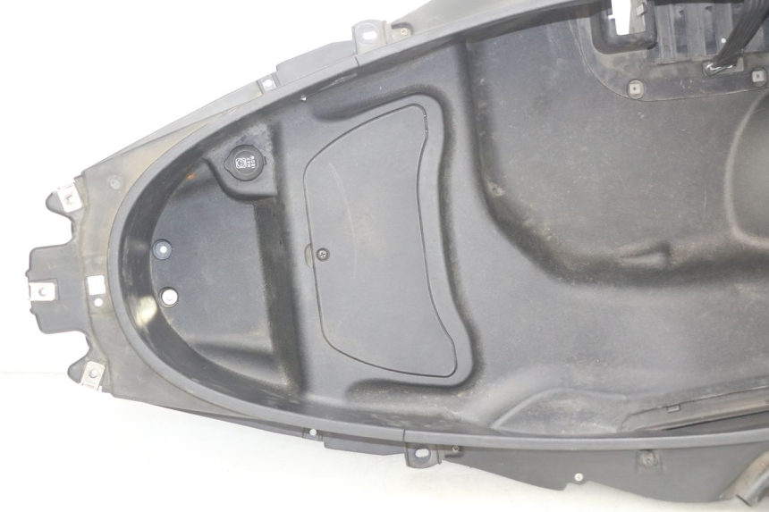 photo de BAÚ DE SELIM PIAGGIO MP3 500 (2011 - 2015) - Estado da superfície