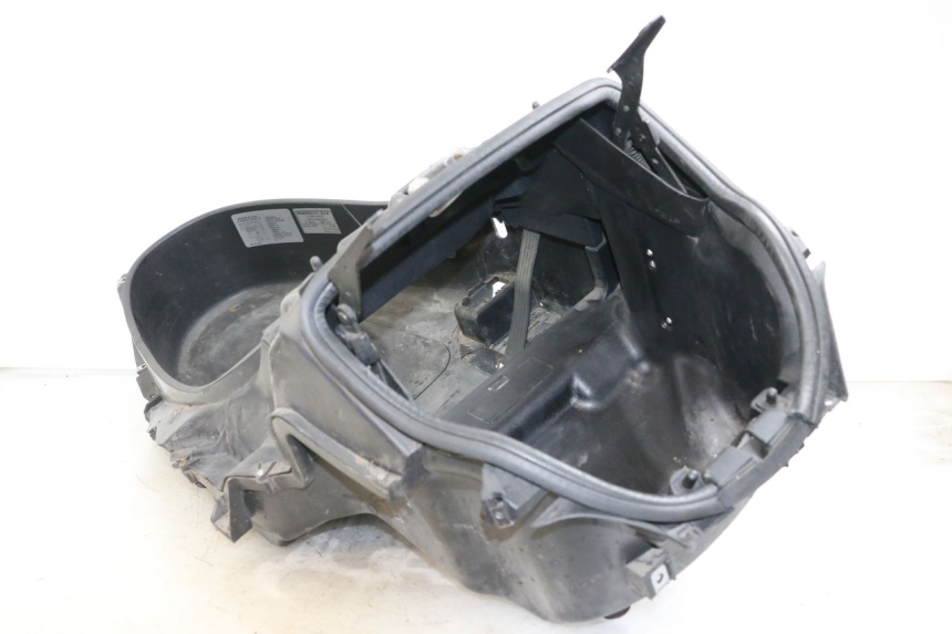 photo de BAÚ DE SELIM PIAGGIO MP3 125 (2006 - 2014) - Vista geral