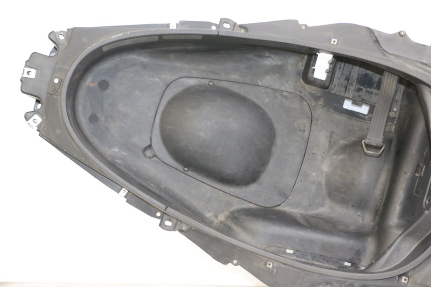 photo de BAÚ DE SELIM PIAGGIO MP3 125 (2006 - 2014) - Estado da superfície