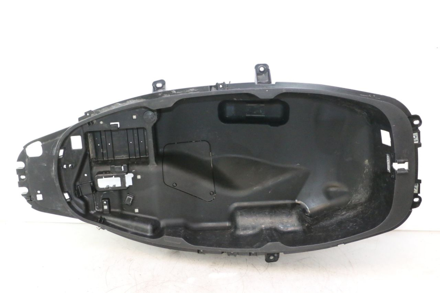 photo de BAÚ DE SELIM PIAGGIO MP3 500 (2016 - 2018) - Estado da superfície