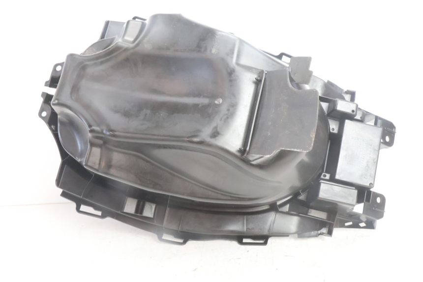 photo de BAÚ DE ASSENTO YAMAHA N-MAX NMAX 125 (2021 - 2024) - Marcações e referências