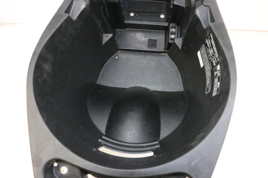 photo de BAÚ DE SELIM YAMAHA NEO'S CORE 1 (2022 - 2026) - Detalhe da peça