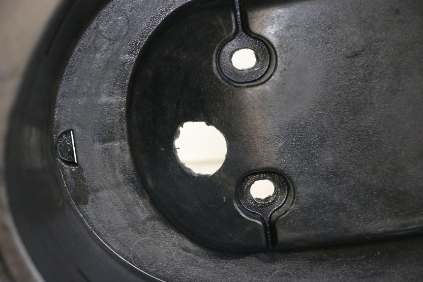 photo de BAÚ DE SELIM YAMAHA NEO'S NEOS 2T 50 (2007 - 2017) - Zoom do estado de desgaste