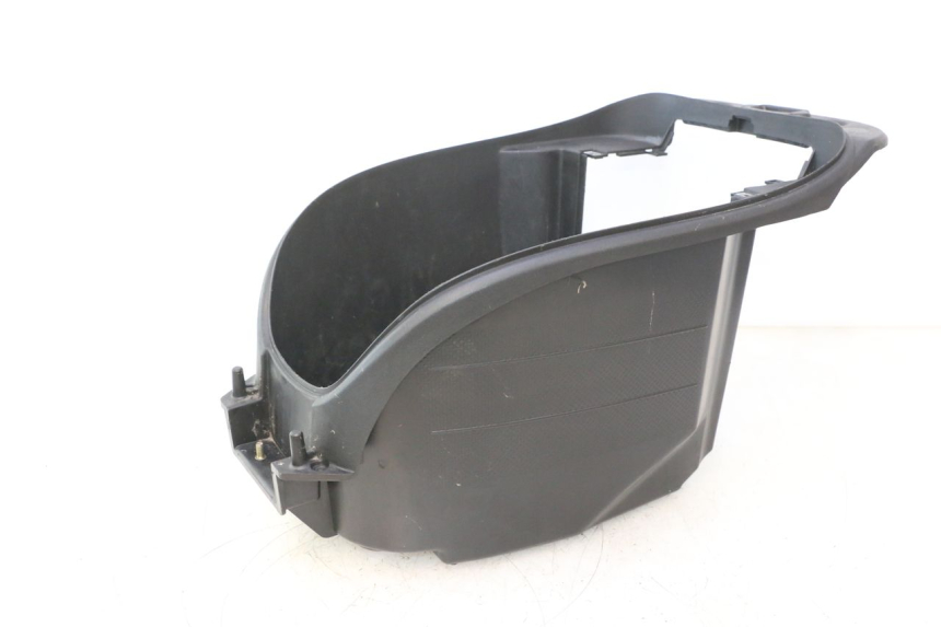 photo de BAÚ DE ASSENTO KYMCO LIKE 4T 50 (2019 - 2025) - Pontos de fixação