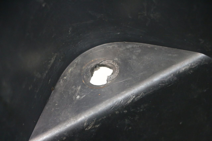 photo de BAÚ DE ASSENTO MBK NITRO 50 (2004 - 2008) - Estado da superfície