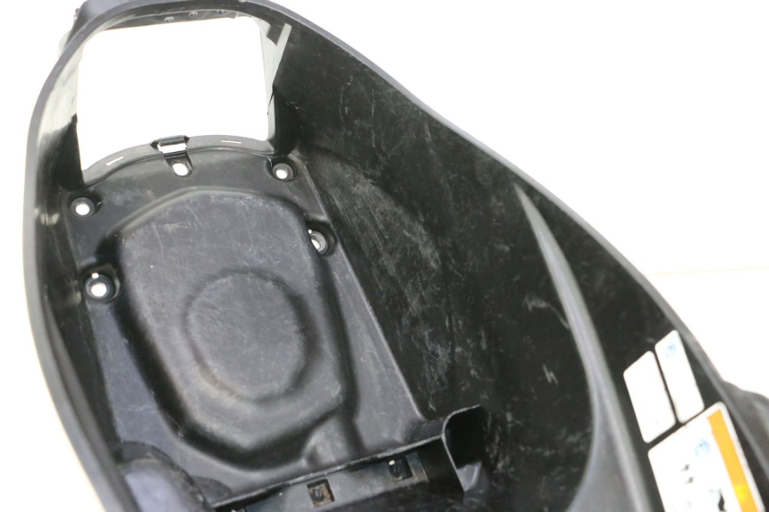 photo de BAÚ DE SELIM HONDA PCX (JF28) 125 (2009 - 2011) - Vista geral