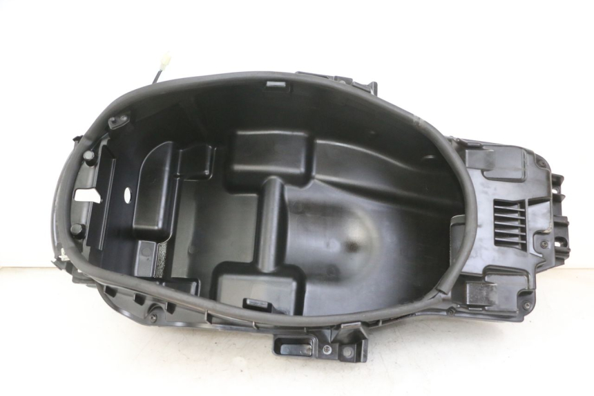 photo de BAÚ DE SELIM PEUGEOT SATELIS 125 (2013 - 2018) - Vista principal