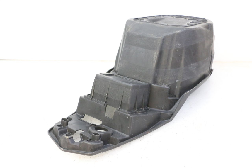 photo de BAÚ DE SELIM PEUGEOT SPEEDFIGHT 3 LC 2T 50 (2009 - 2015) - Zoom do estado de desgaste