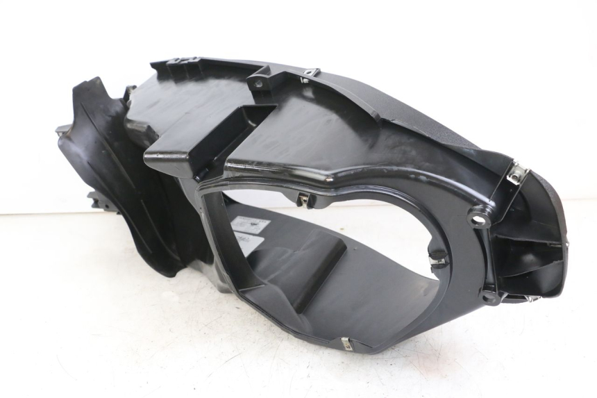 photo de BAÚ DE SELIM PIAGGIO BEVERLY 125 (1998 - 2005) - Detalhe da peça