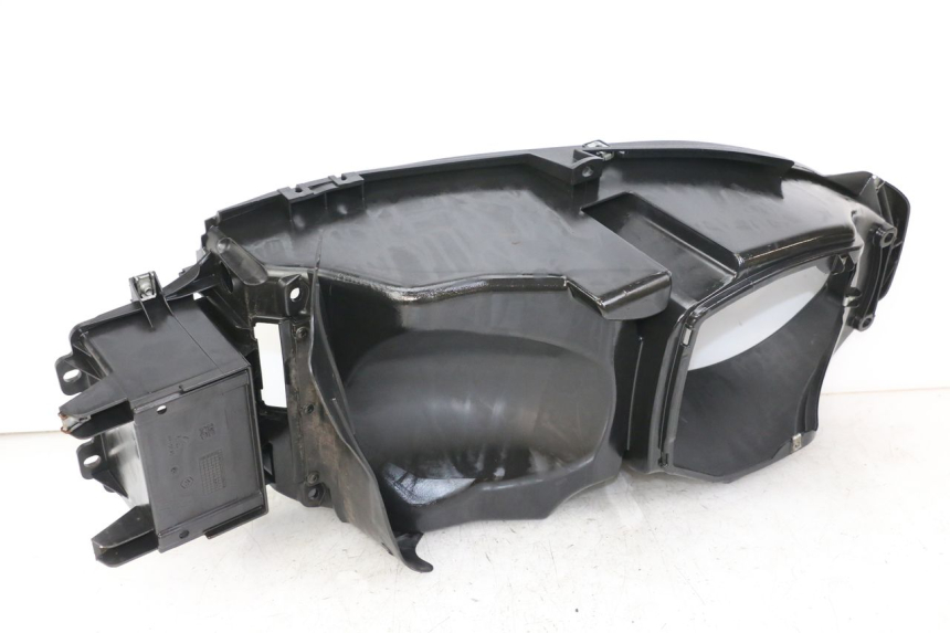 photo de BAÚ DE SELIM PIAGGIO BEVERLY 125 (1998 - 2005) - Zoom do estado de desgaste