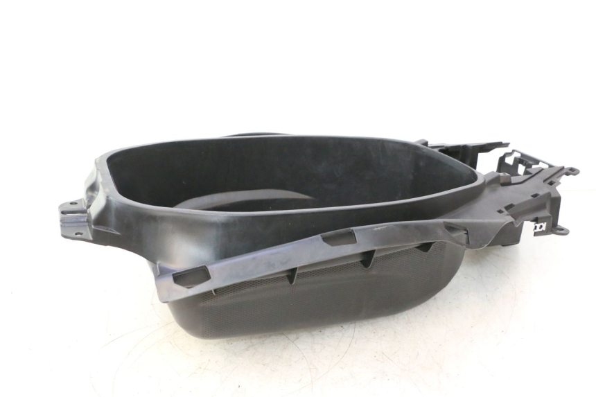 photo de BAÚ DE ASSENTO JM MOTORS R-MAX TECH 50 (2024 - 2026) - Pontos de fixação