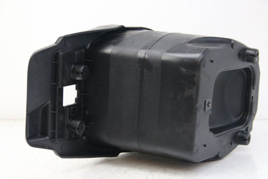 photo de BAÚ DE SELIM TNT MOTOR ROMA 10' 4T 50 (2019 - 2022) - Detalhe da peça