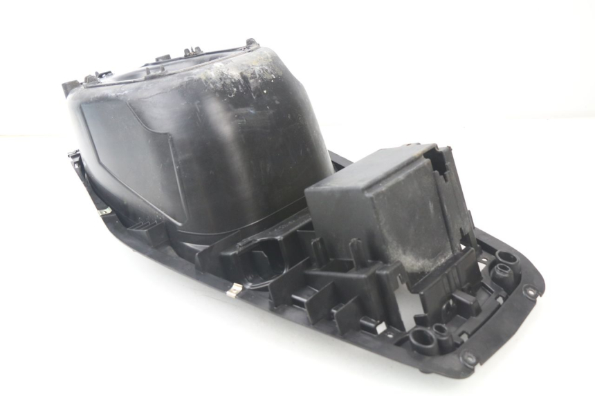 photo de BAÚ DE SELIM GILERA RUNNER SP 50 (2009 - 2017) - Ampliação técnica