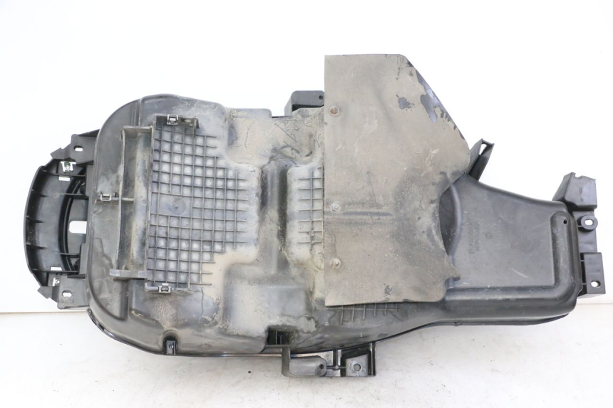 photo de BAÚ DE SELIM PEUGEOT SATELIS 250 (2006 - 2012) - Detalhe da peça