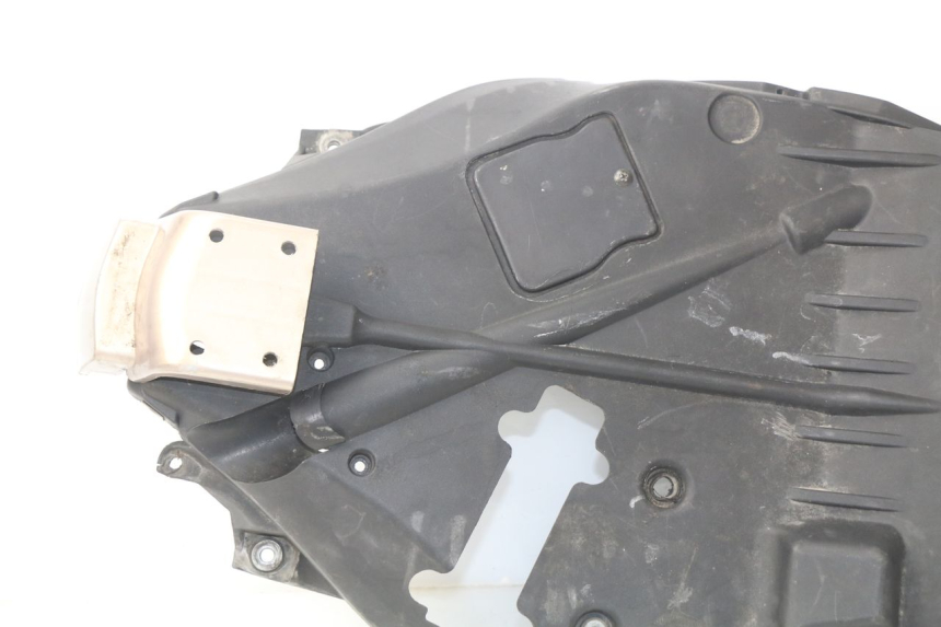 photo de BAÚ DE SELIM APRILIA SCARABEO GT 125 (1999 - 2007) - Ampliação técnica