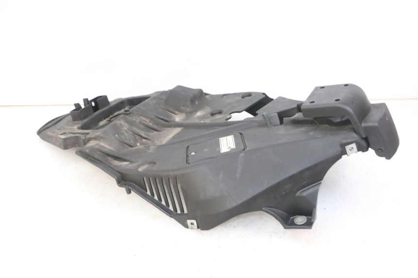 photo de BAÚ DE SELIM APRILIA SCARABEO GT TOURING 125 (1999 - 2005) - Ampliação técnica