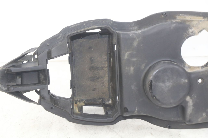 photo de BAÚ DE SELIM APRILIA SCARABEO 100 (2003 - 2012) - Ampliação técnica