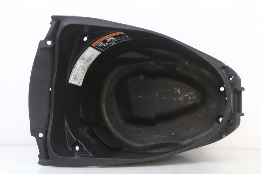photo de BAÚ DE SELIM HONDA SH ABS 125 (2012 - 2017) - Detalhe da peça