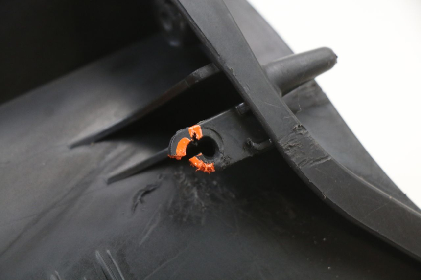 photo de BAÚ DE SELIM HONDA SH ABS 125 (2012 - 2017) - Pontos de fixação