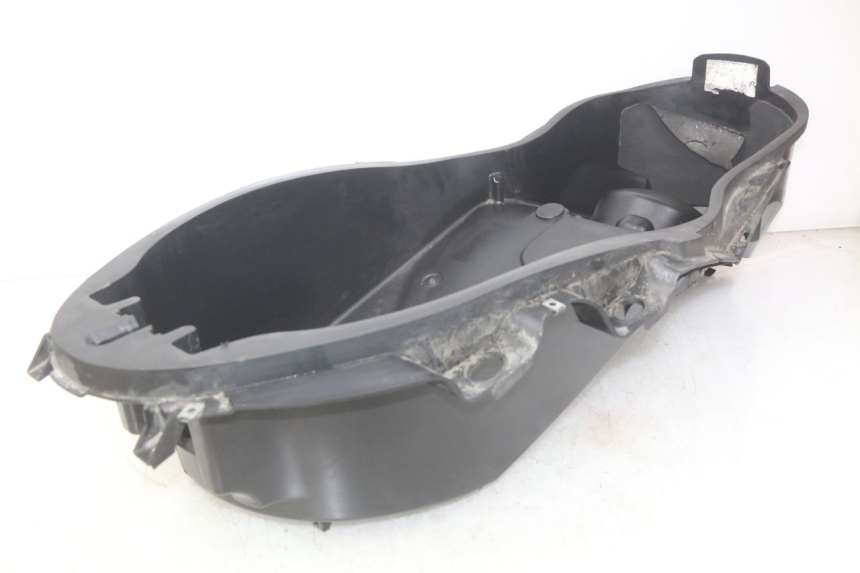 photo de BAÚ DE SELIM MBK SKYCRUISER 125 (2010 - 2013) - Pontos de fixação